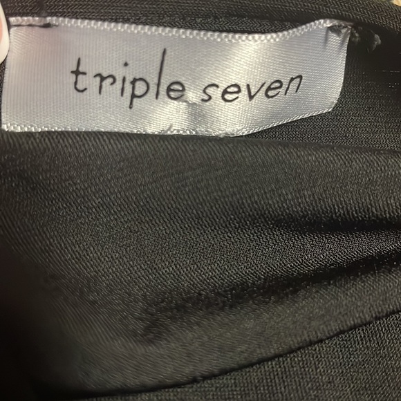 Triple Seven Size Small Puff V-Cut Tee-Short Sleeve Black Crop Top NWOT $30 - Picture 11 of 11
